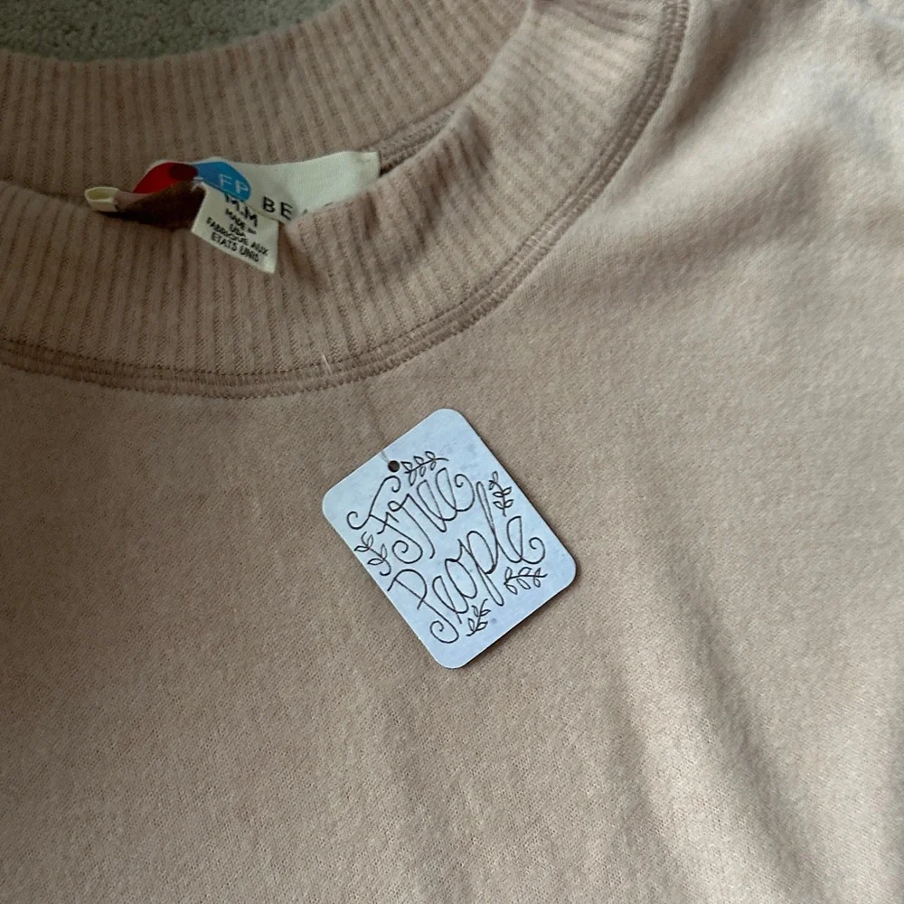 Free People Long Sleeve Sweater! - Picture 6 of 7